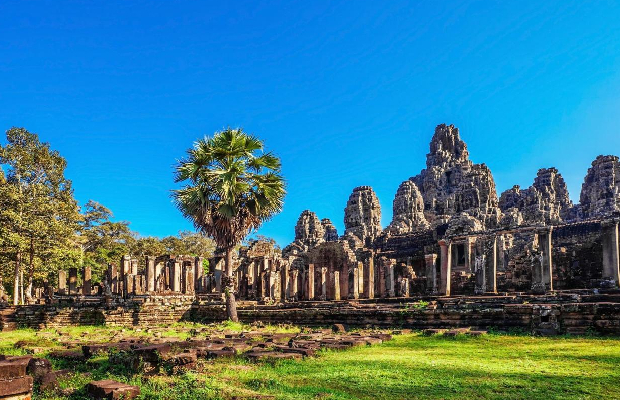 6-Day Cambodia Tour: Discover Siem Reap & Phnom Penh